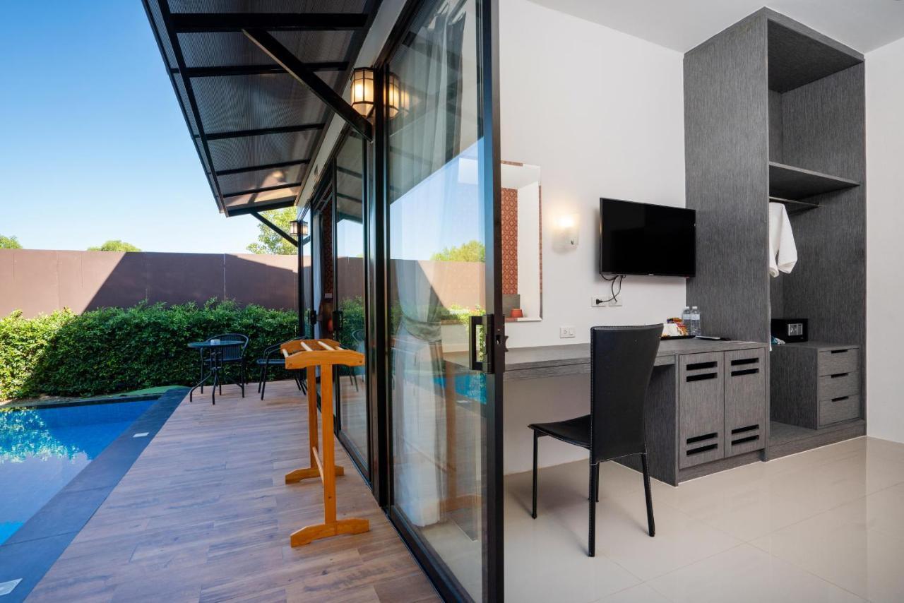 Thames Tara Private Pool Villa Rawai Phuket - Sha Extra Plus Extérieur photo