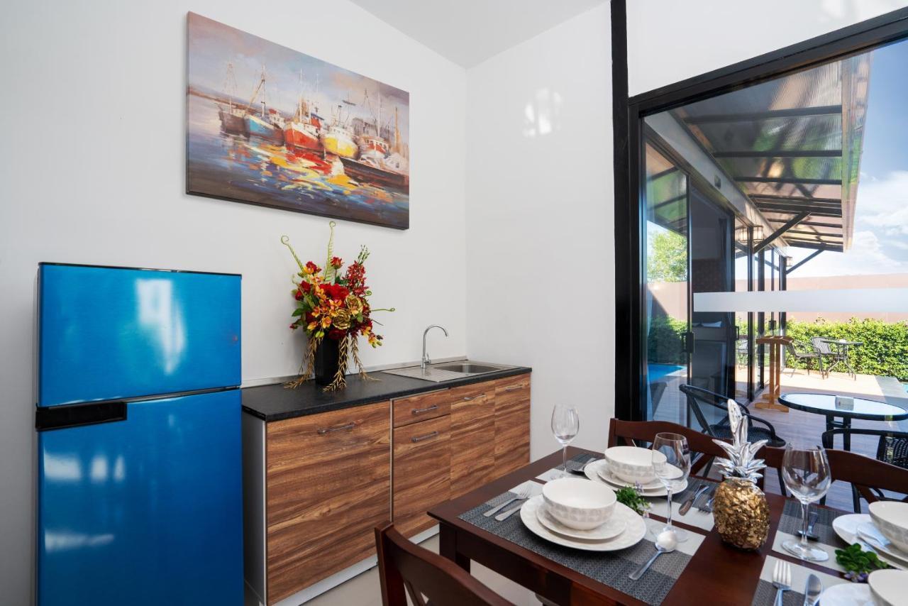 Thames Tara Private Pool Villa Rawai Phuket - Sha Extra Plus Extérieur photo